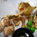 魚信旅館 - 唐揚げアップ