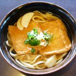 むぎの里 - きつねうどん（483円）