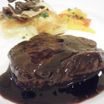 ボーノペッシェ - 2010/Nov 5000円コース：肉料理（和牛ステーキ）