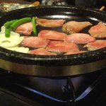 牛タン専門店 舌家 たかを - 石焼き塩タン