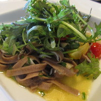藤右ェ門 栄 - じゃこと九条ネギのそば粉パスタ