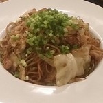 フィッシュ オン ディッシュ ロリー - 焼きそば