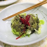 高麗亭 - 黒胡麻と酢 を使用した様なドレッシング が タップリとかけられた キャベツ。