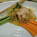 高麗亭 - くらげ の 酢物と 野菜のスティック。