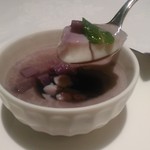 南園 - [料理] 紫芋入り 豆乳プリン ひと口大 アップ♪ｗ