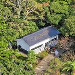 そば道場　松本館 - 展望台から見た店舗