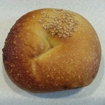 A Little+ Bagel - 鶏そぼろ　320円