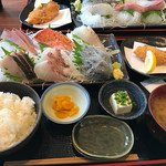 めしや　大磯港 - 