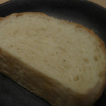 コウジイガラシ オゥレギューム - 自家製パン；アップ