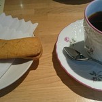 ハタヤデミ - クッキーとコーヒー
