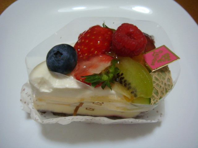 ラリック 井野 ケーキ 食べログ