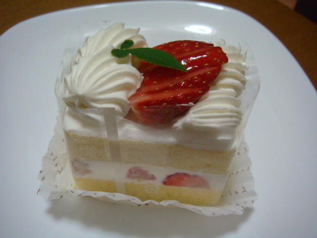 ラリック 井野 ケーキ 食べログ