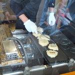 59070699 - 焼き印を押します。