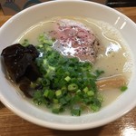 麺や 一想 - 鶏白湯塩(750円)キクラゲ増量