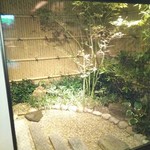 ケンゾーエステイトワイナリー - 中庭
      