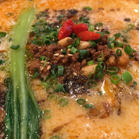 メゾン・ド・ユーロン - 担々麺