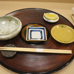 天白 - テーブルセッティング