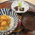 天白 - しじみの赤出汁