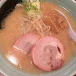 麺通 - らーめん（背油醤油） 半麺　こってりで 680円 