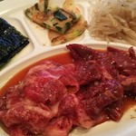 焼肉乃 富士吉 - (2016年11月　訪問)ミックス(ハラミ＆カルビ)大盛ランチ、1300円。カルビは脂のサシが良い割に硬い食感。