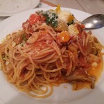 ラ・ポルタ - きのこと野菜とチーズのトマトソース