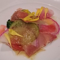 キハチ 青山本店 - ブルのカルパッチョ