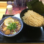 Bijiya - 極太つけ麺 魚介豚骨 特製全部のせ(大盛)