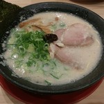 熟成とんこつラーメン専門 一番軒 - 