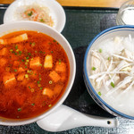 咸亨酒店 - トリプルハーフ
辛子麺