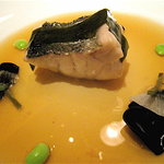 キュイジーヌ[s] ミッシェル・トロワグロ - 角度を変えて