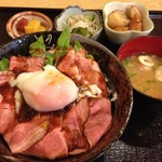 お家のごはん かれん - H.28.11.14.昼 ローストポーク丼 850円税込