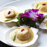 Haifan - 上海蟹のソースも美味しい帆立料理