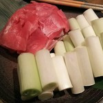 日本酒BAR炎 - 筋マグロとネギの鍋…しゃぶしゃぶにします♪