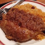 ミャンマーの伝統的なドライカレー風「ダンパッウ」(炊き飯とバター鳥もも肉煮込み付けご飯セット)