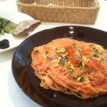 サーモンとディルのトマトクリームソーススパゲッティ