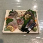 魚がし食堂はま蔵 - 地魚。お造り。