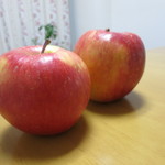 Kisetsu Ryouri Kobushi - お土産にもらったリンゴ２個(2016年11月)