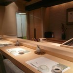 白きの一枚板のカウンター