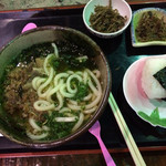 花ひとえ - 肉うどんとおむすび