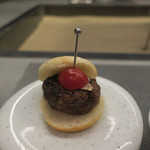 あもん ヨコ - ミニハンバーガー　ズームアップ