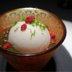 エクアトゥール - 2016/10_洋梨のコンポート マスカット ペリエとレモングラスのソルベ