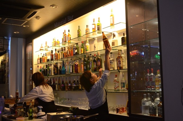 FREAKOUT 谷町9丁目店 （フリークアウト） - 谷町九丁目/バー | 食べログ