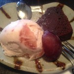 あみ☆けん - +￥１００のデザート　絶対に頼むべき！