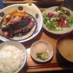 ローストビーフランチ（１２０ｇ）　￥１２００