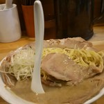 麺屋 極鶏 - 「鶏だく」、レンゲ立ちました！