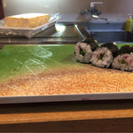 寿司 菜の花 - 紫蘇巻き