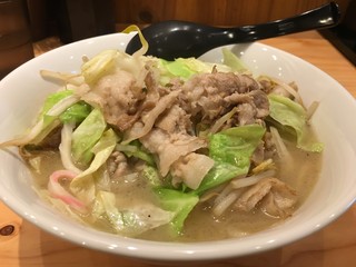 menyaisshin - 野菜湯麺(750円)