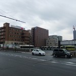 ABホテル奈良 - ホテル外観（写真中央）