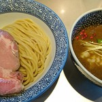 豚骨一燈 - カッキーつけ麺 880円