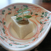 寿司割烹 「ともづな」 ヒルトン福岡シーホーク - 胡麻豆腐